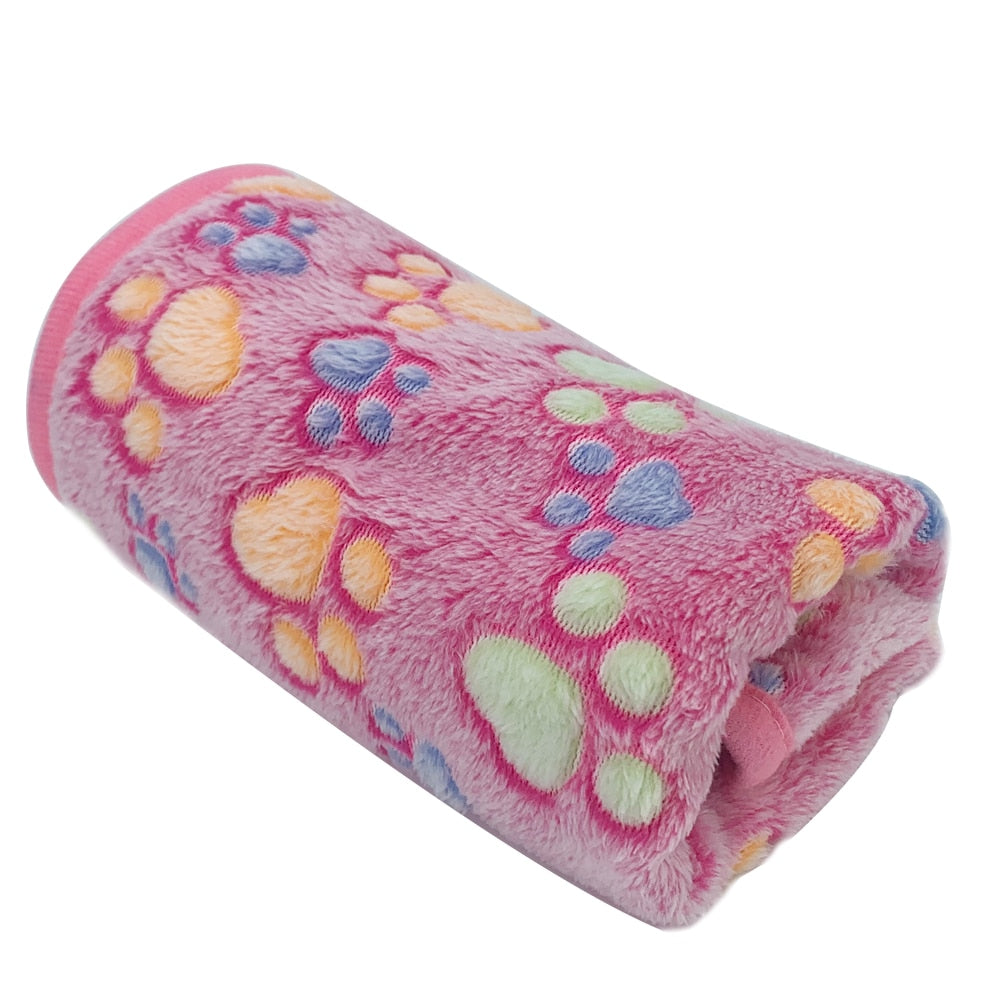 Blanket Winter Coral plush paw print blanket