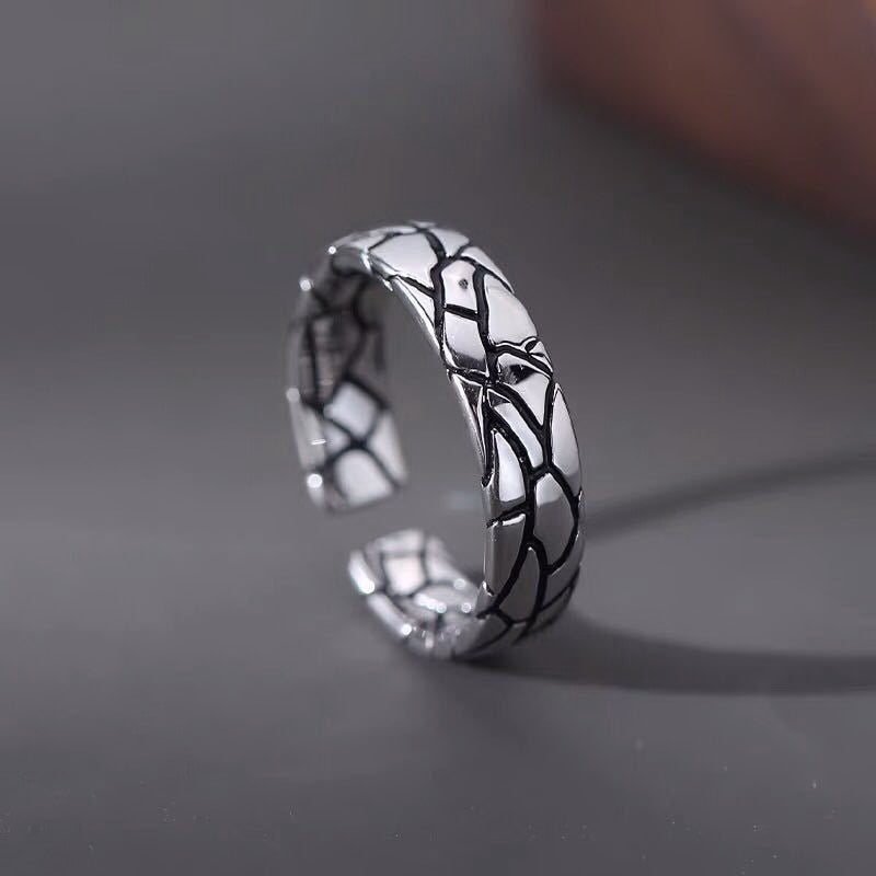 Minimalist Irregular Twined Finger Rings