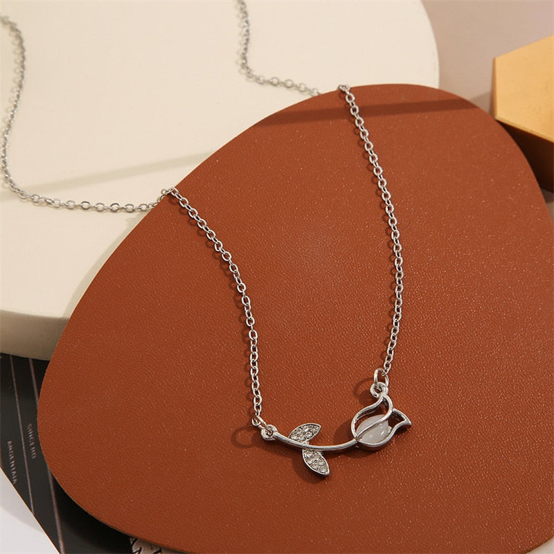 Shiny Butterfly Necklace Exquisite Golden