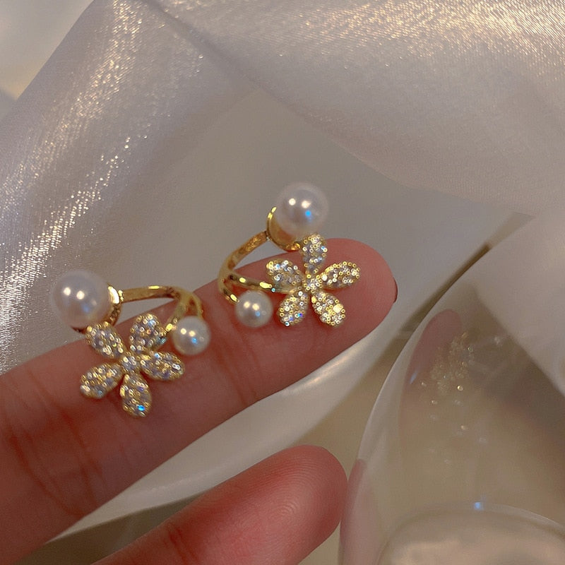 Pearl Flower Stud Earrings