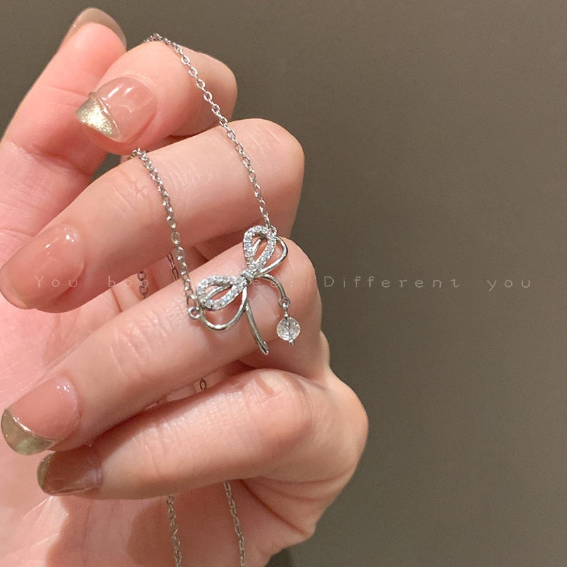 Shiny Butterfly Necklace Exquisite Golden