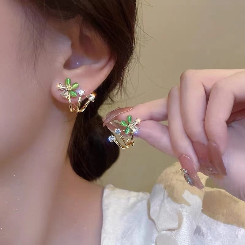 Pearl Flower Stud Earrings