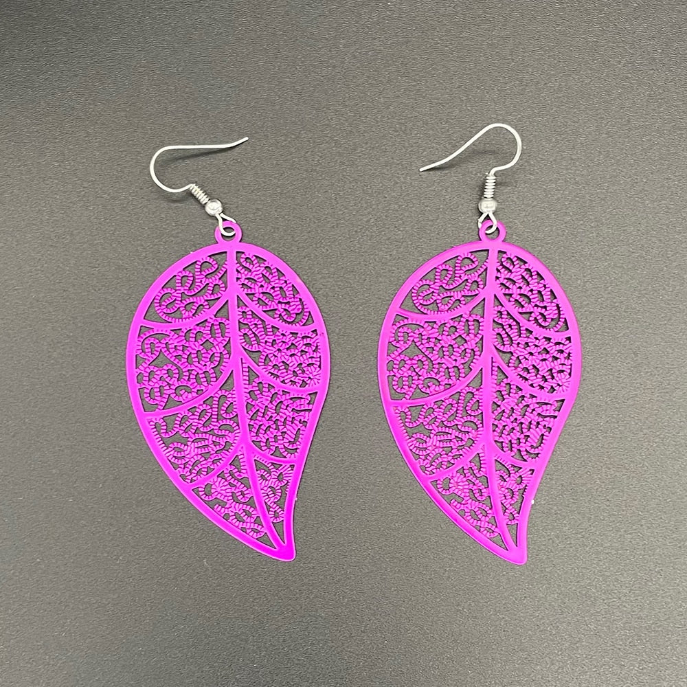 Hollow Filigree Leaf Earrings