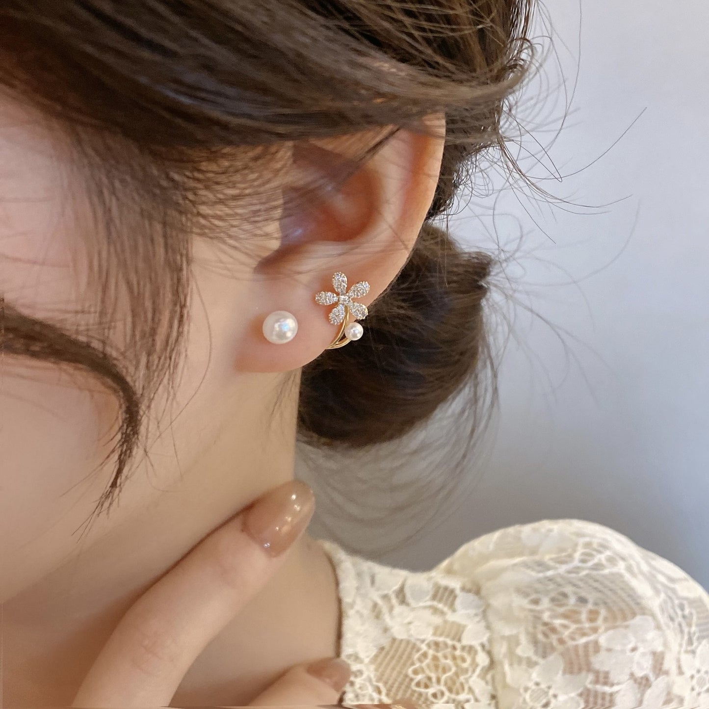 Pearl Flower Stud Earrings