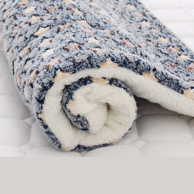 Pet Mat Three Layer Pet Bed Autumn Winter Warm Soft Fleece