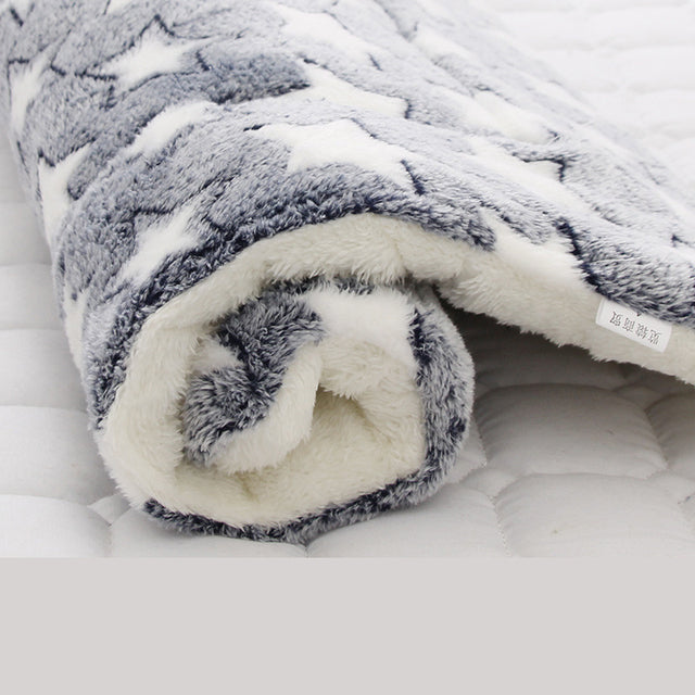 Pet Mat Three Layer Pet Bed Autumn Winter Warm Soft Fleece