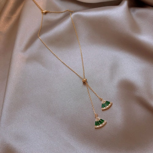 fan-shaped geometric necklace